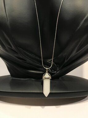 Quartz Pendant Necklace White Quartz Crystal Bullet 18-inch Stainless Steel NEW